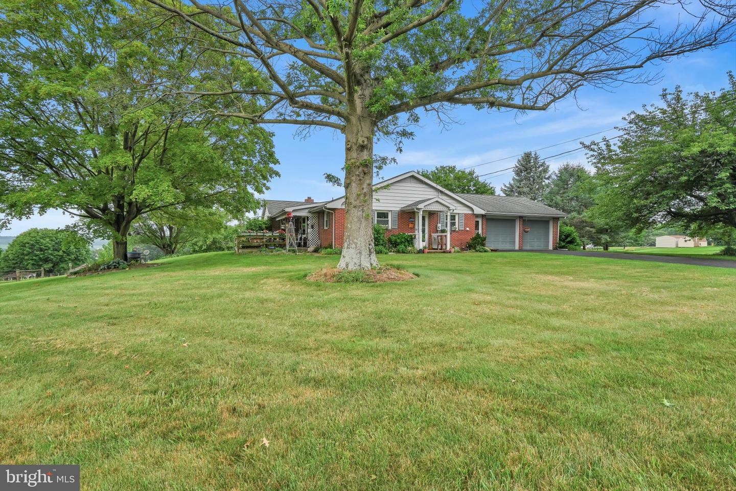 Property Photo:  206 Hershey Road  PA 17543 