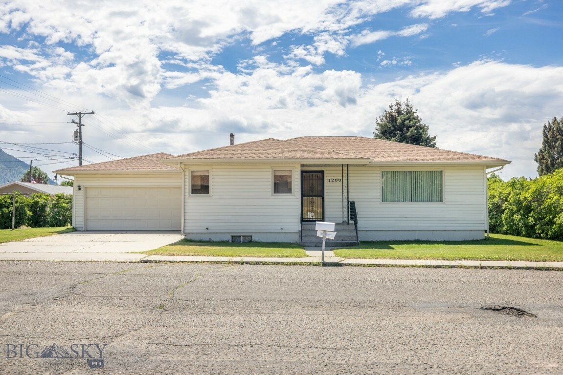 Property Photo:  3200 Kossuth  MT 59701 