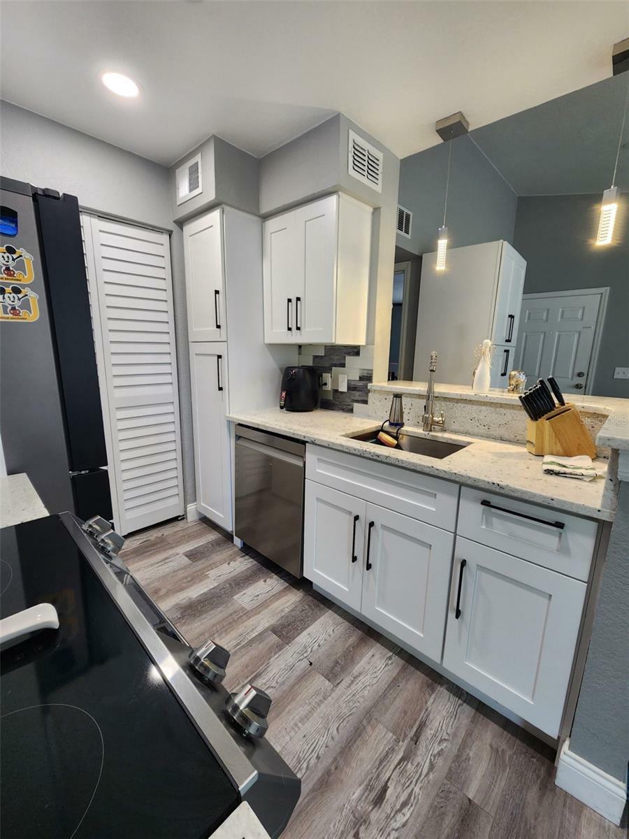 Property Photo: 1027 S Hiawassee Road 2322 FL 32835