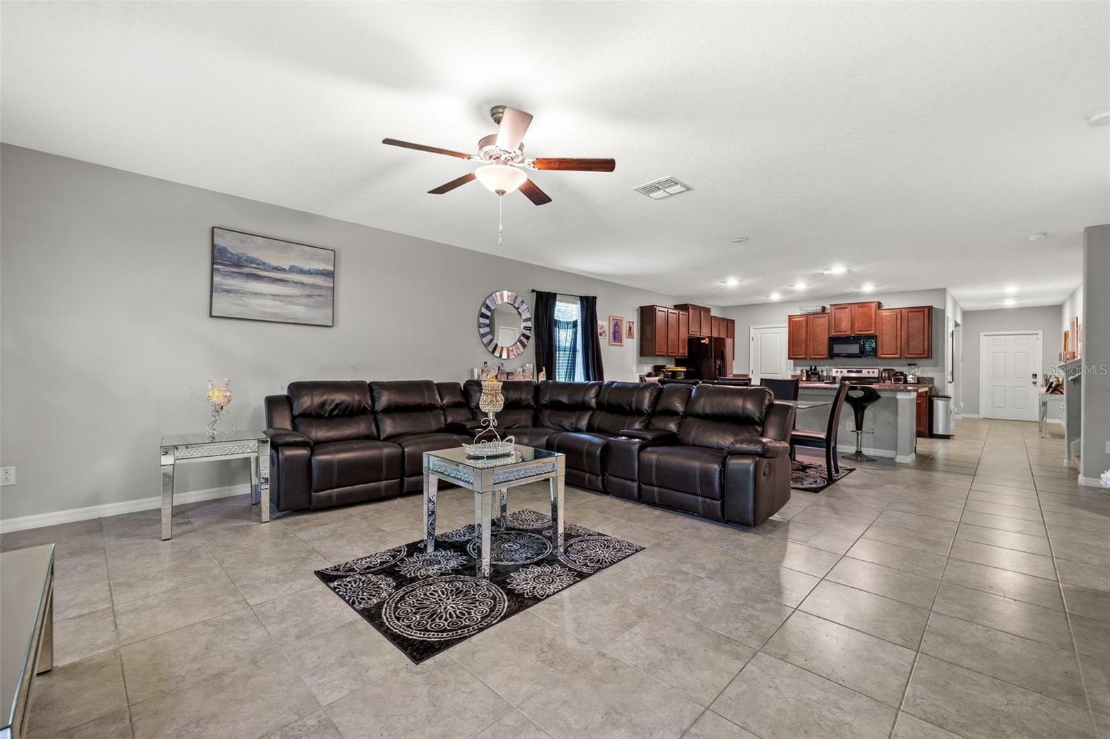 Property Photo:  39850 Dawson Chase Drive  FL 33540 