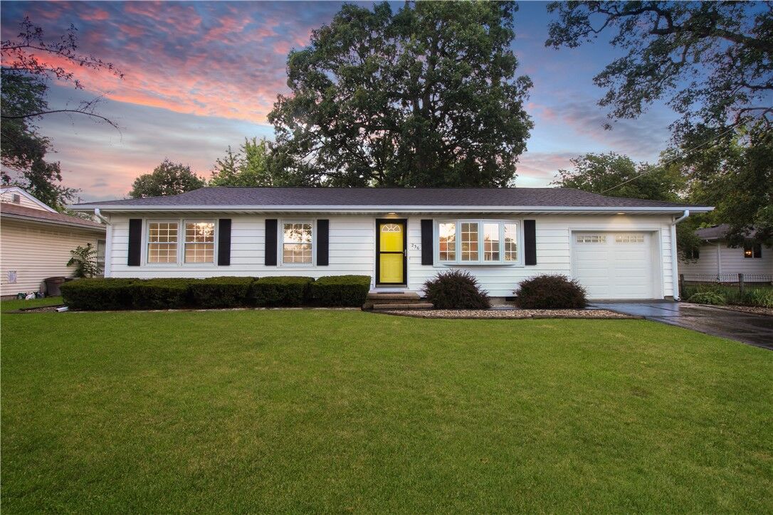 Property Photo:  236 Oak Drive  IL 61913 