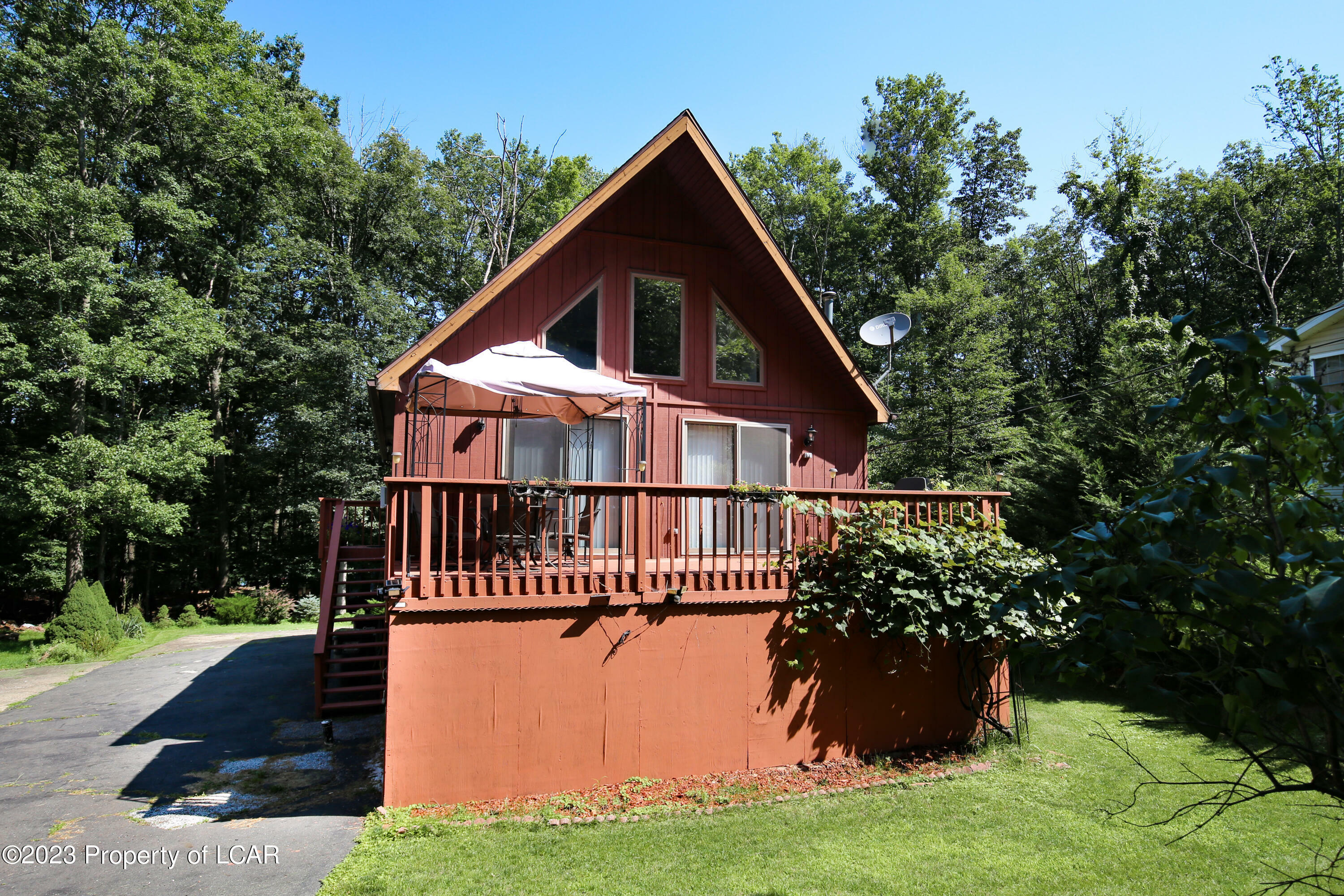 Property Photo:  316 Shingle Mill Drive  PA 18222 