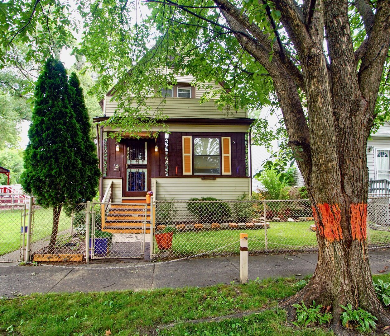 Property Photo:  12051 S Parnell Avenue  IL 60628 