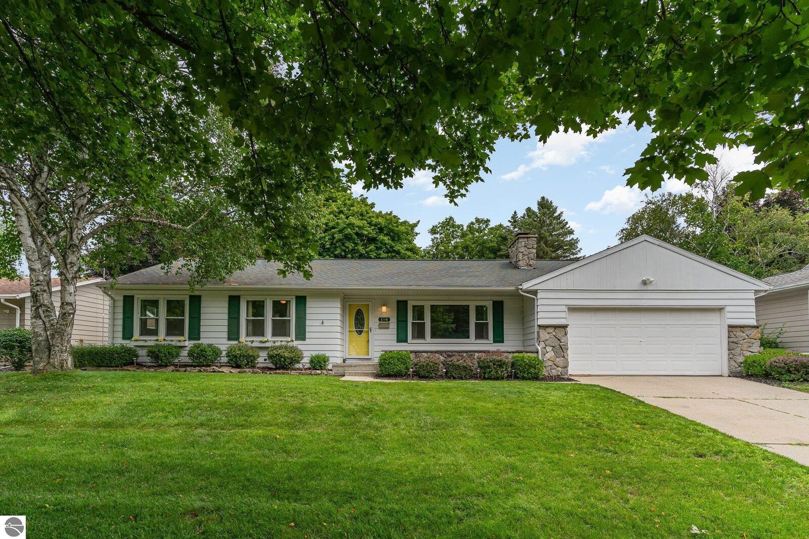 Property Photo:  194 Westview Drive  MI 48801 