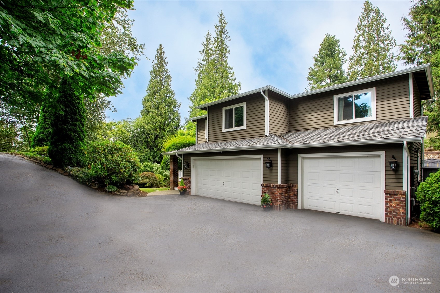 Property Photo:  11408 NE 97th Street  WA 98033 