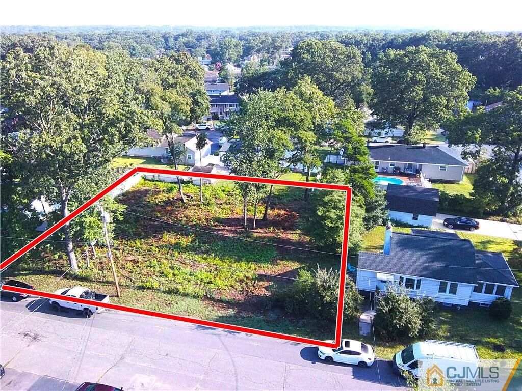 Property Photo:  77 Elm Street  NJ 08884 