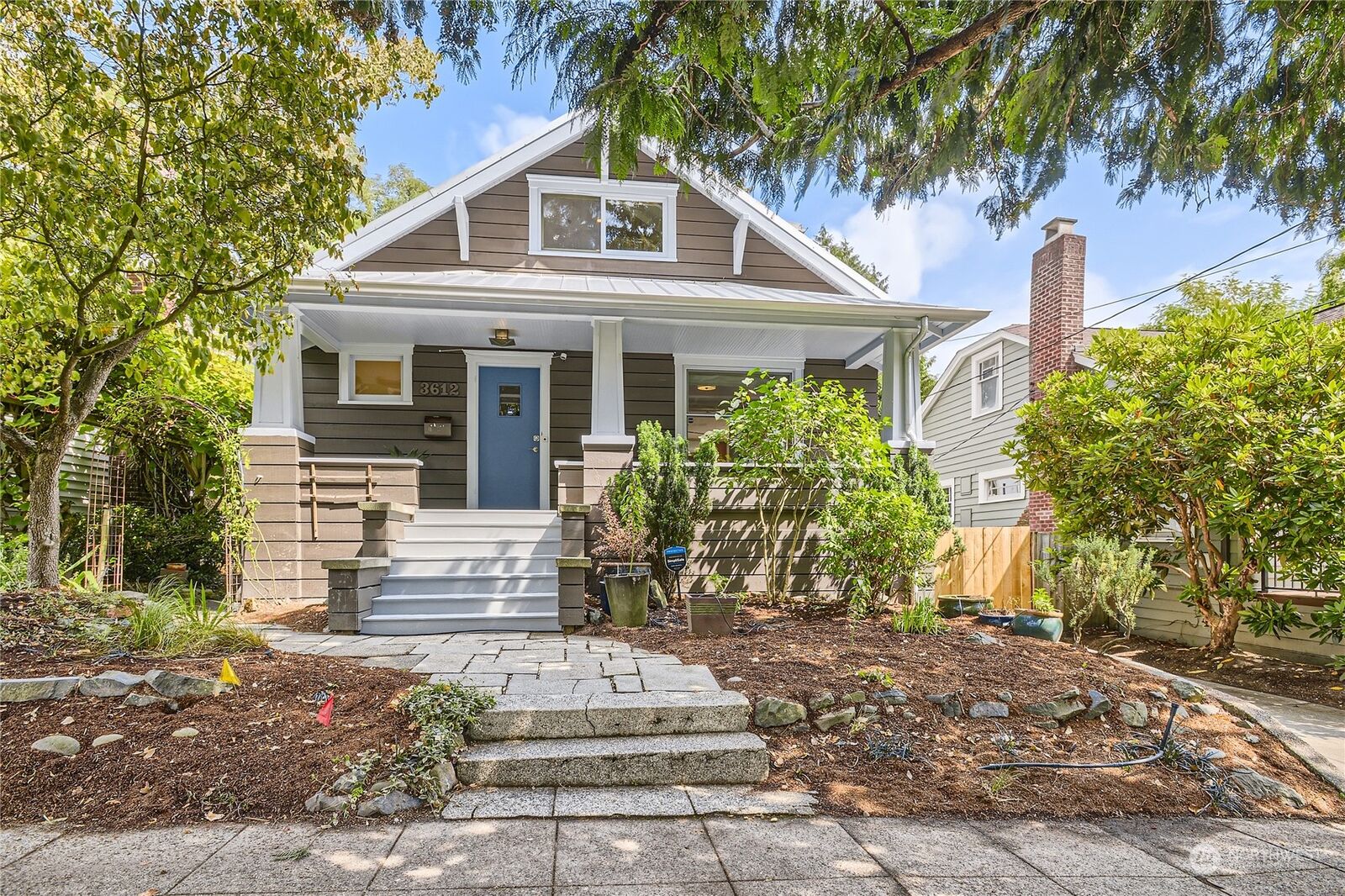 Property Photo: 3612 Burke Avenue N WA 98103