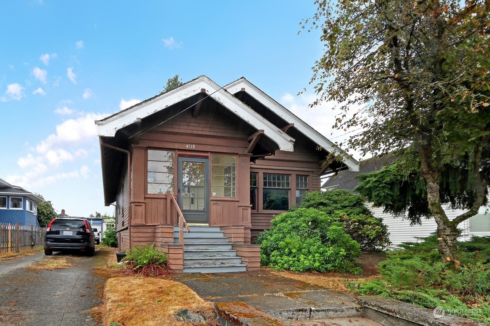 Property Photo:  4518 Corliss Avenue N  WA 98103 