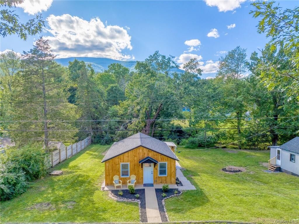 Property Photo:  26 Kate Yaeger Road  NY 12477 