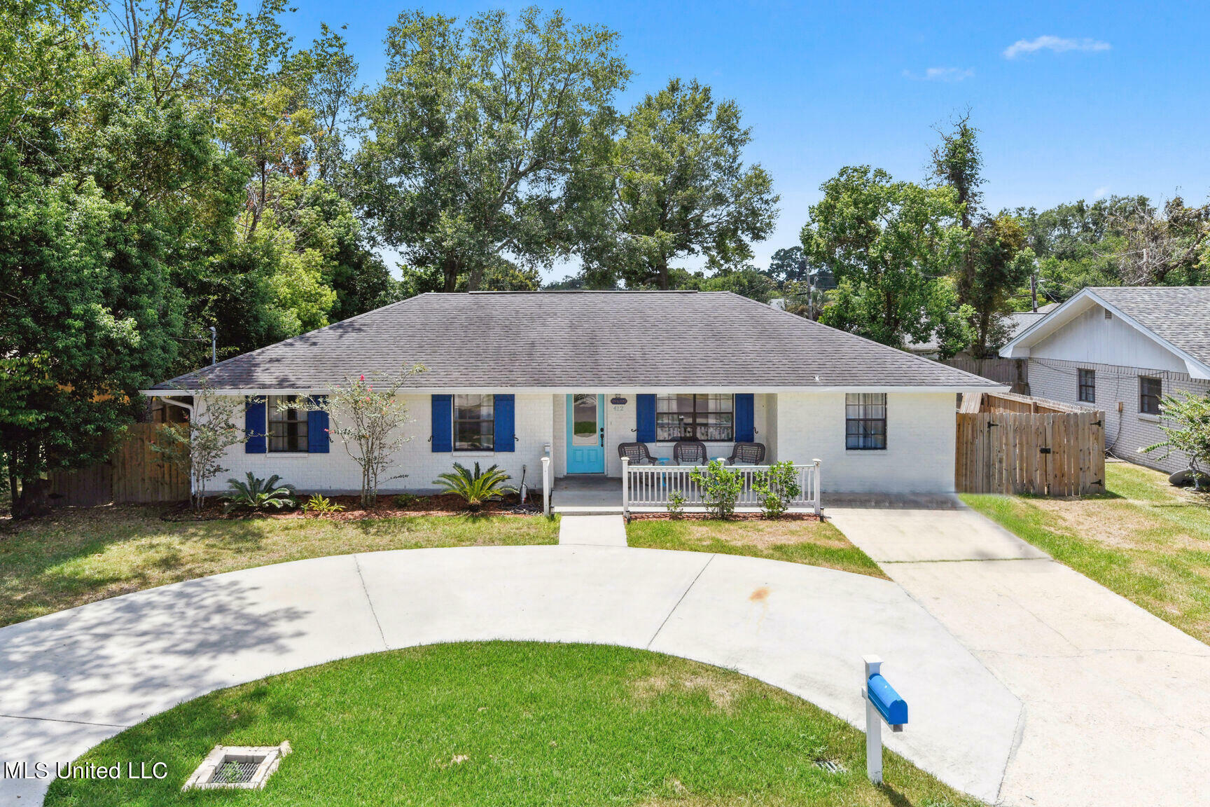 Property Photo:  412 Demontluzin Avenue  MS 39520 