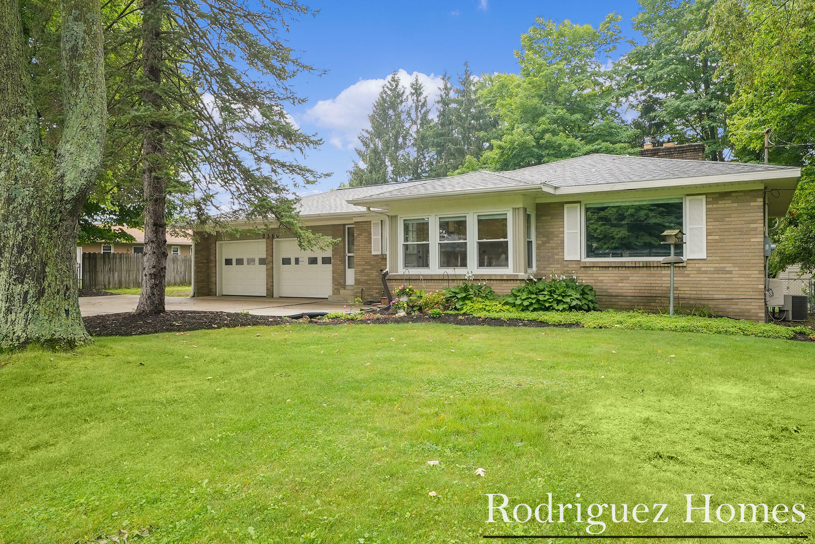 Property Photo:  2360 Bauer Road  MI 49428 