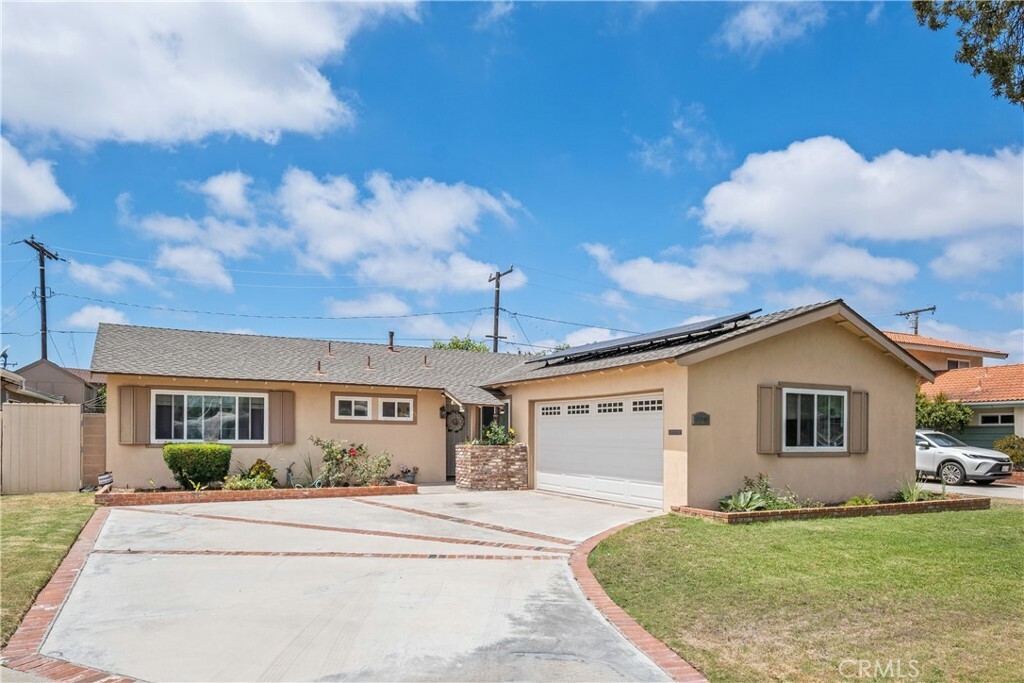 Property Photo:  15861 Ward Street  CA 92683 
