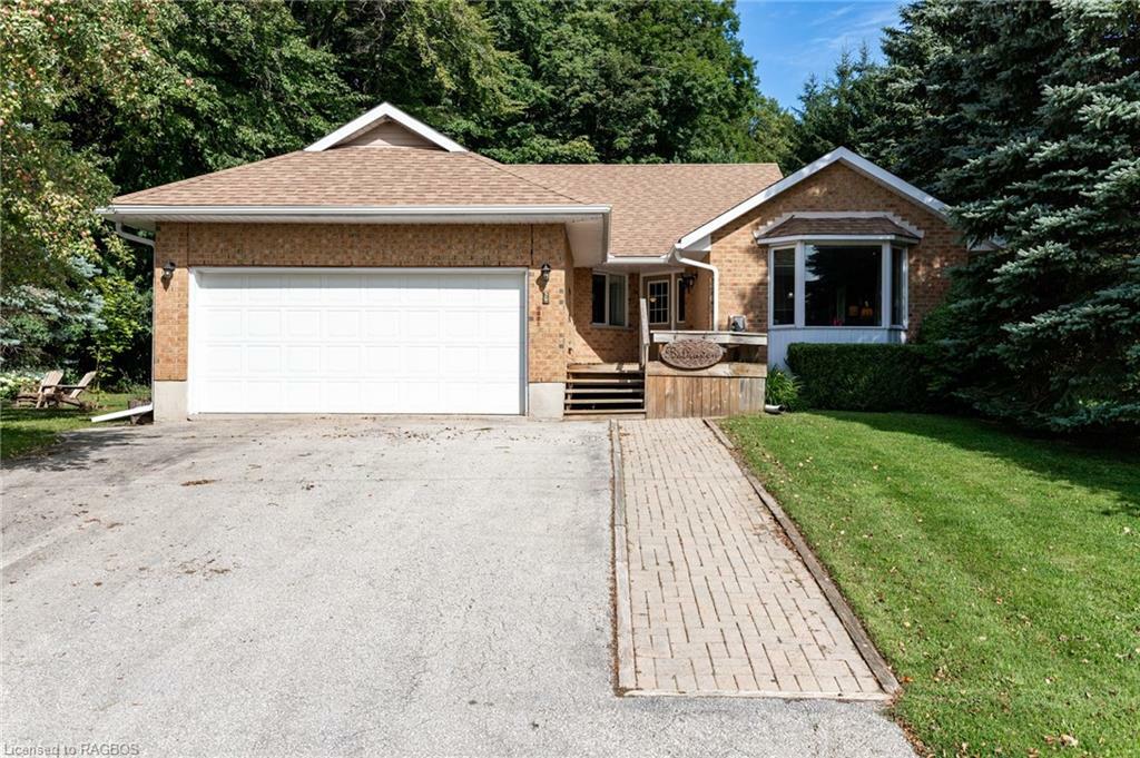 Property Photo: 6 Harold Best Parkway ON N0C1E0
