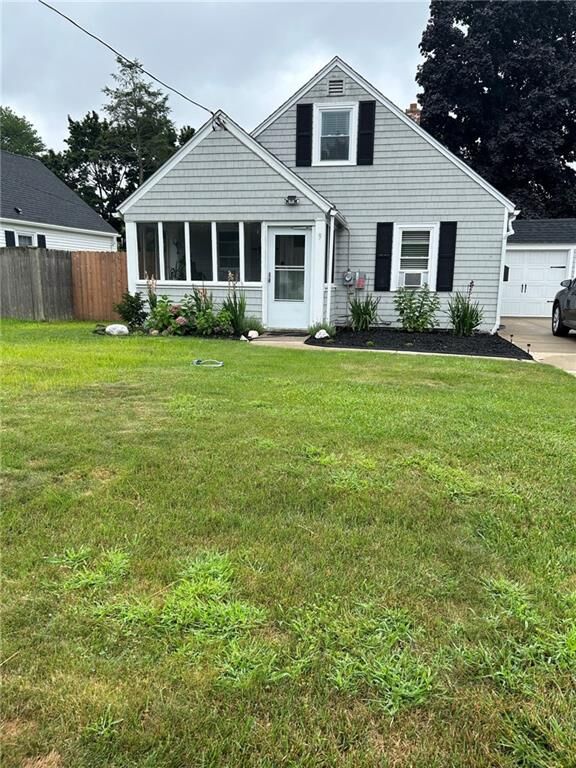 9 Arland Dr  Pawtucket RI 02861 photo