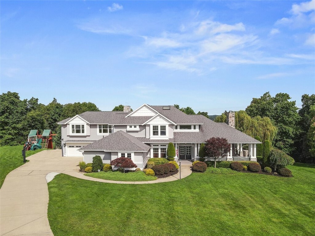 Property Photo: 115 Vista Ct PA 16037