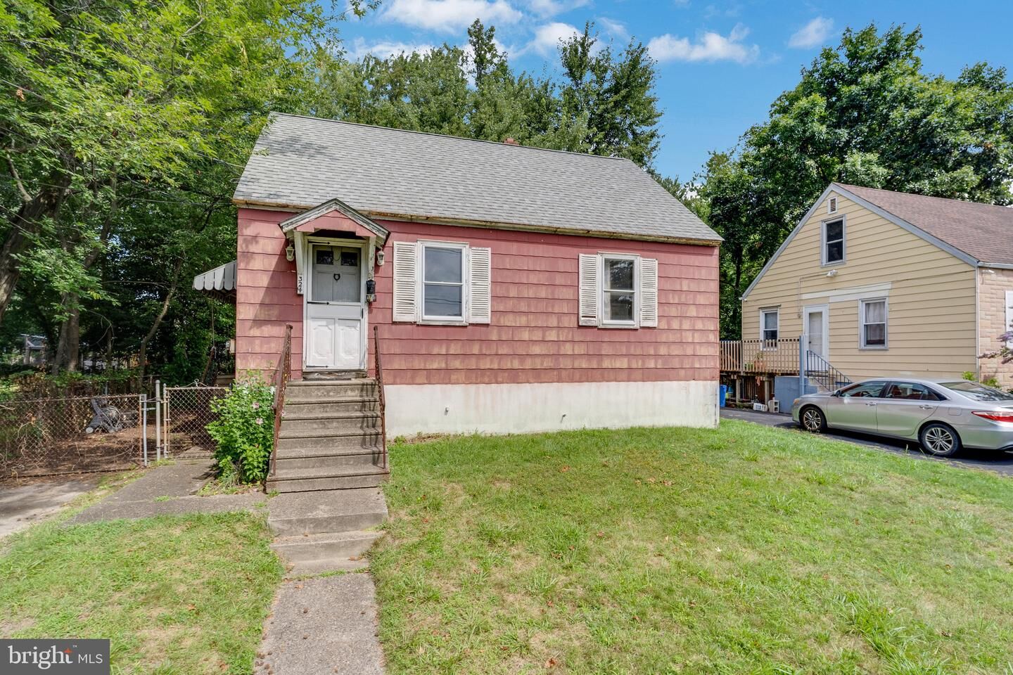 Property Photo:  324 Essex Avenue  NJ 08002 