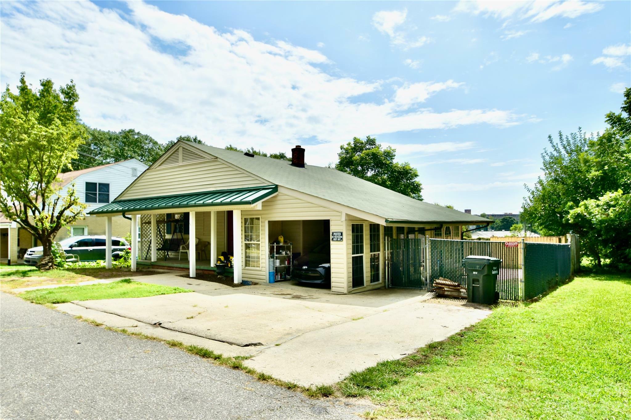 Property Photo:  1511 Robbins Street  NC 28052 