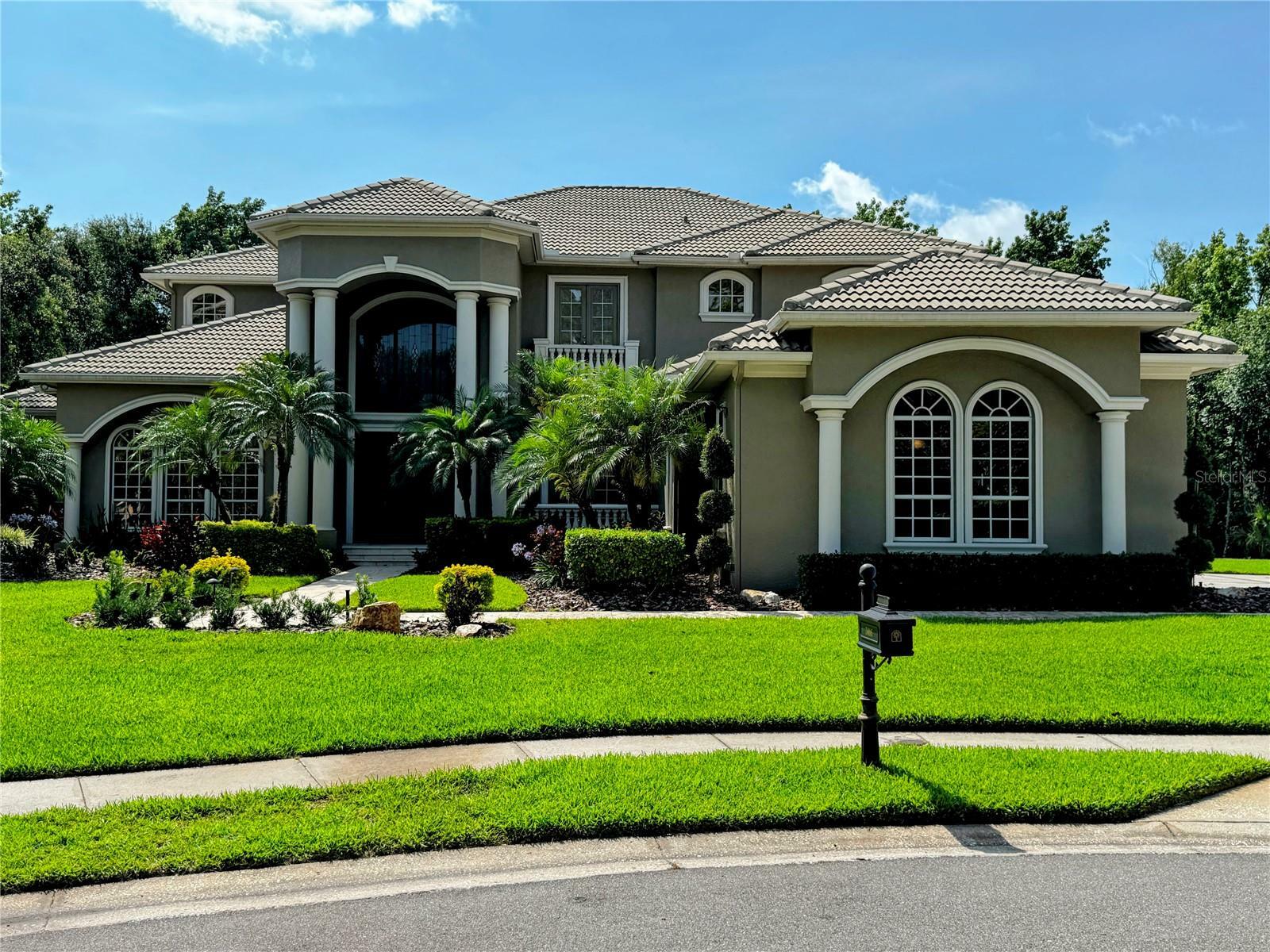 Property Photo: 5016 Givendale Lane FL 33647