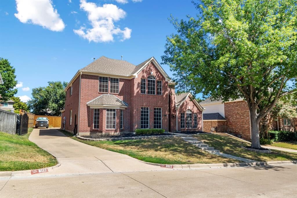 Property Photo: 8117 Sunscape Court TX 76123
