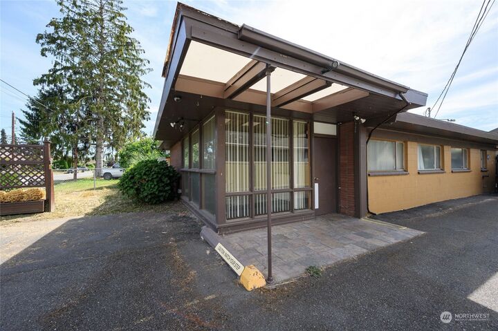 Property Photo:  1331 S 3rd Street  WA 98273 