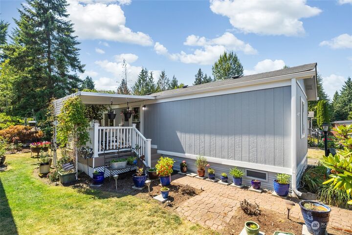Property Photo:  28000 NE 142nd Place 7  WA 98019 