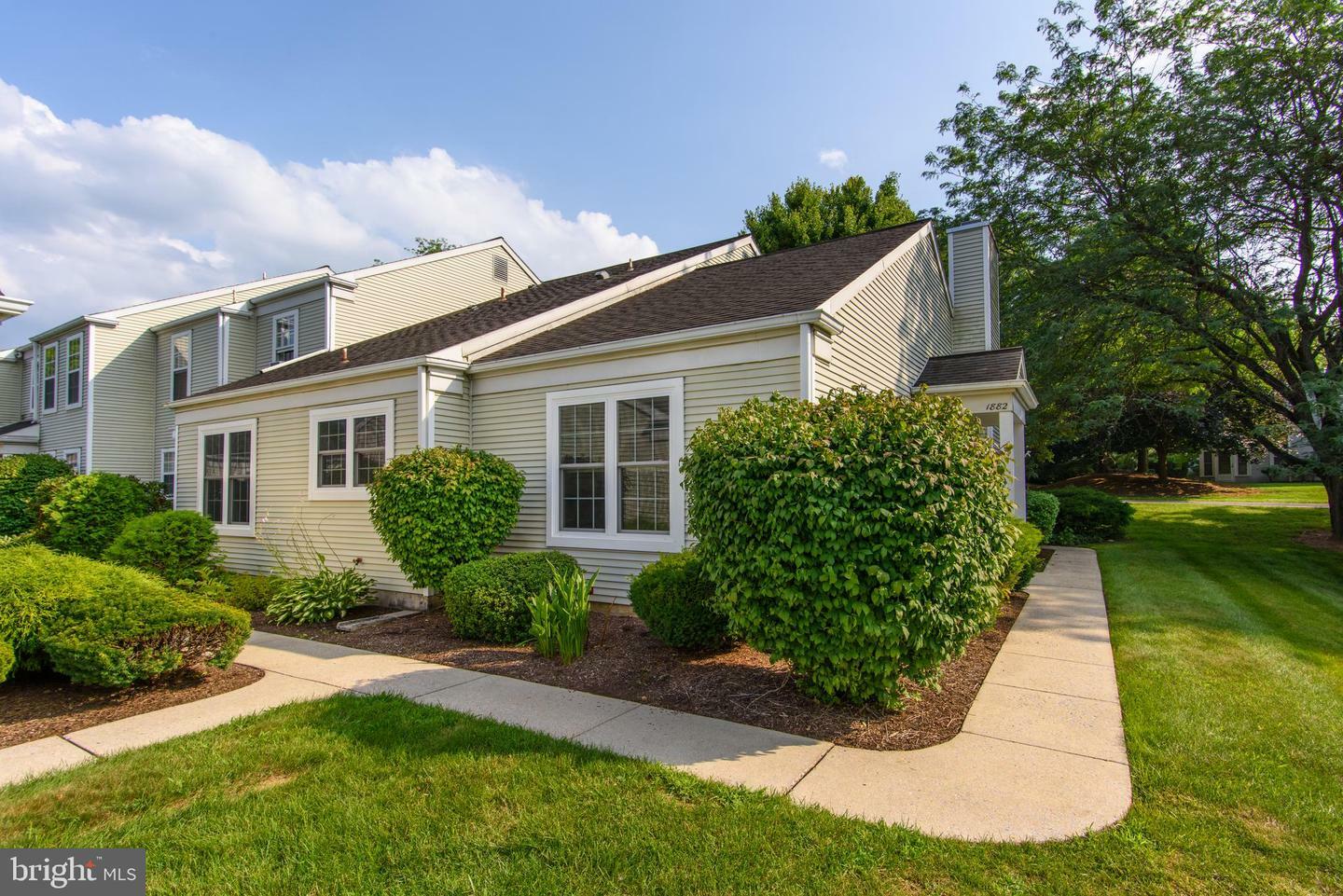 Property Photo:  1882 Wexford Road  PA 17078 
