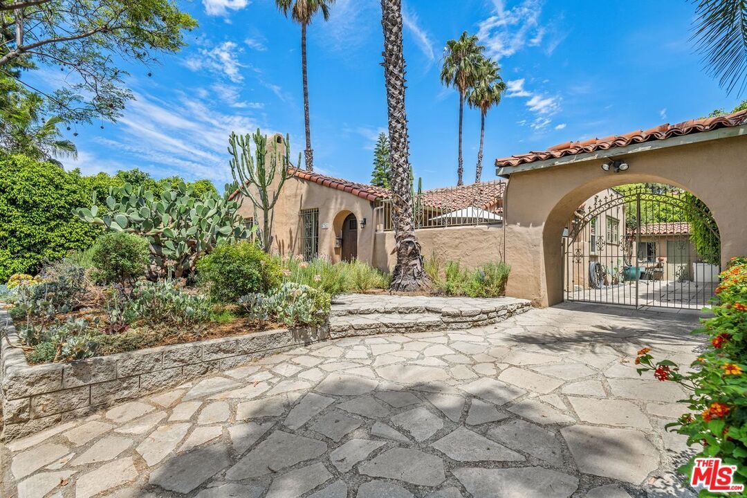 Property Photo:  6703  W Olympic Blvd  CA 90048 