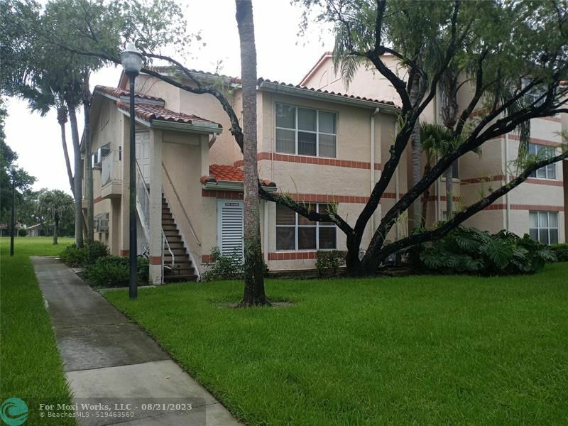 Property Photo:  3430 Pinewalk Dr 622  FL 33063 