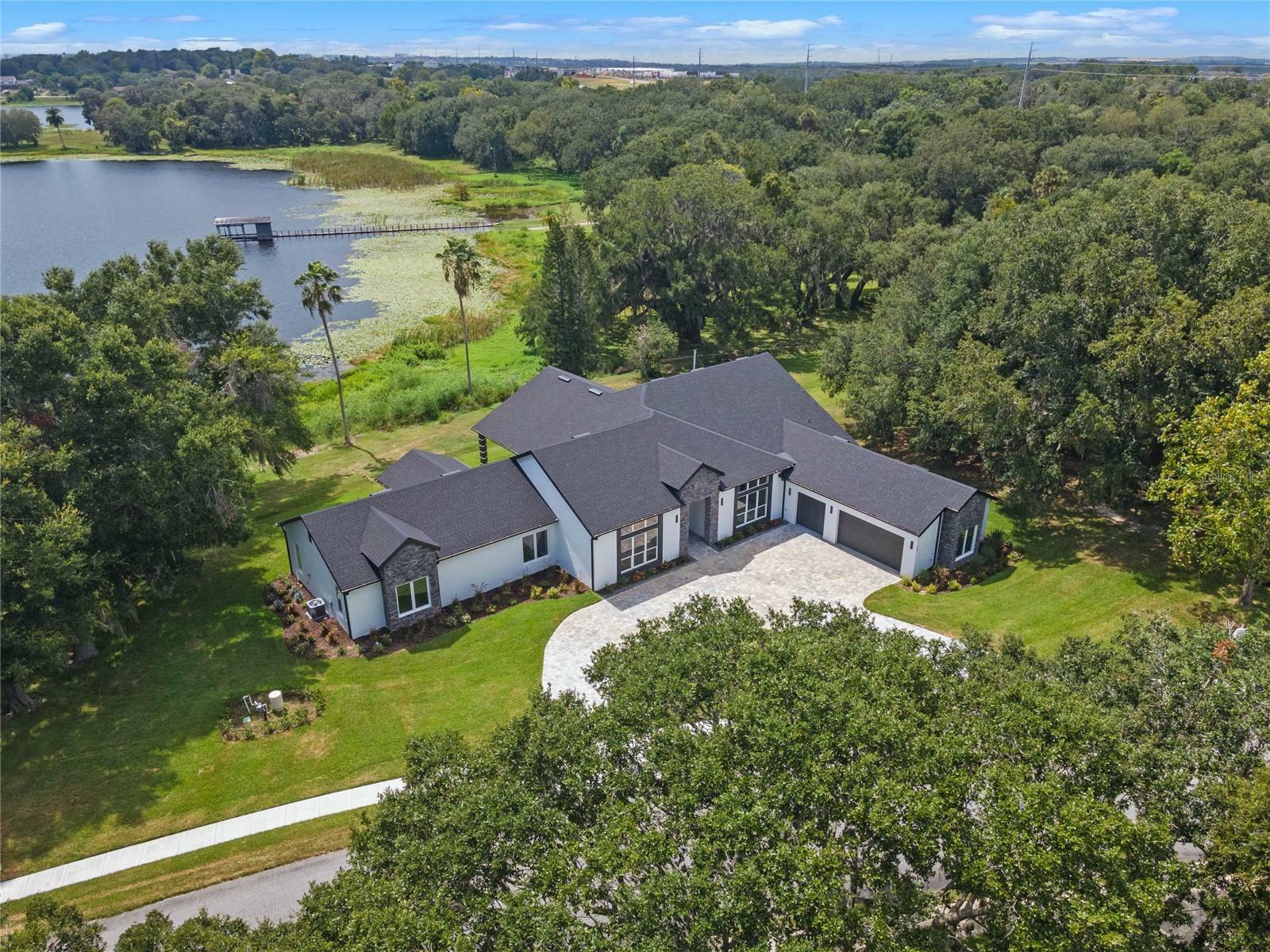 Property Photo:  260 Deer Isle Drive  FL 34787 