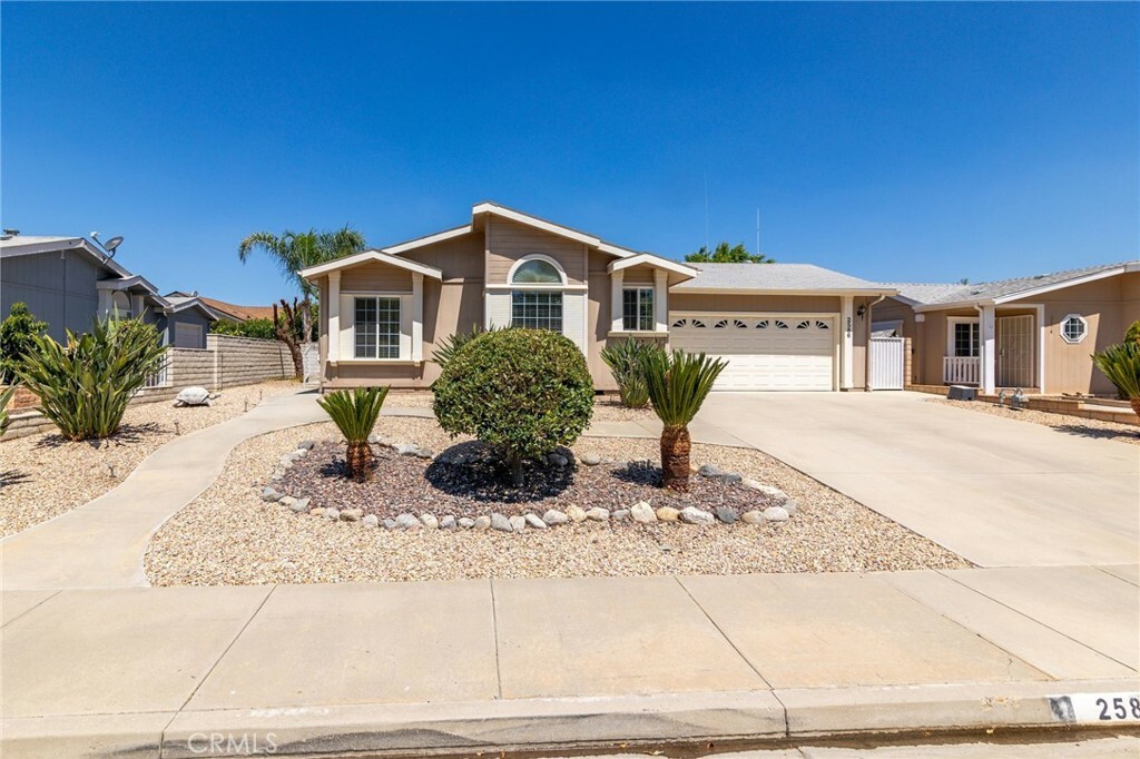 Property Photo:  2586 Peach Tree Street  CA 92545 