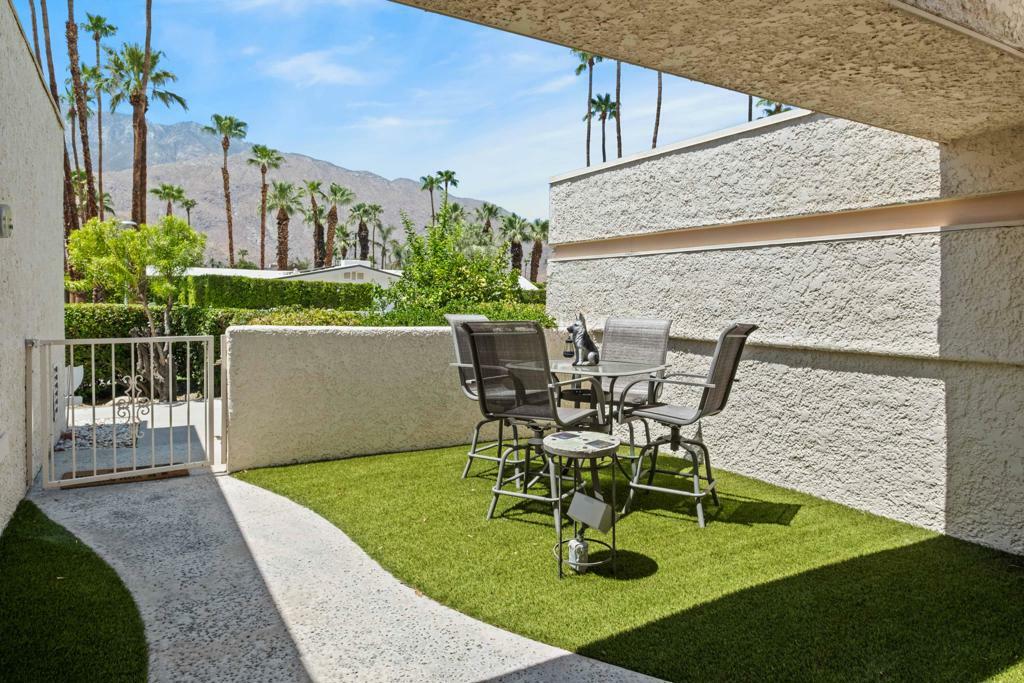 Property Photo: 1562 Andee Drive CA 92264