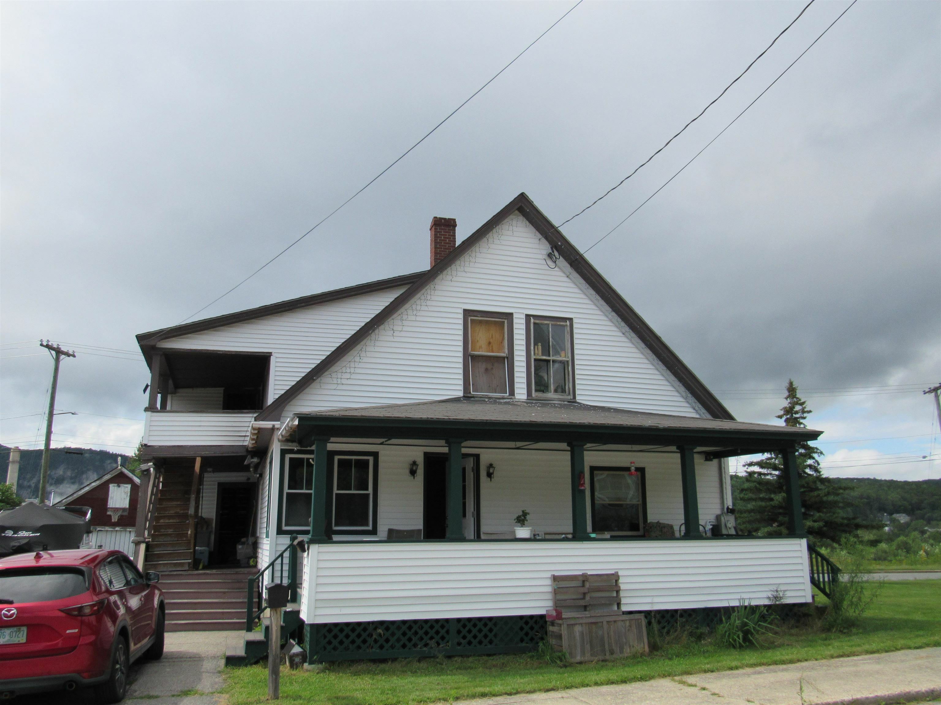 Property Photo: 747 Lancaster Street NH 03570