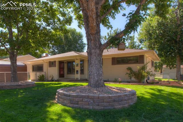 Property Photo:  517 Aztec Drive  CO 80911 