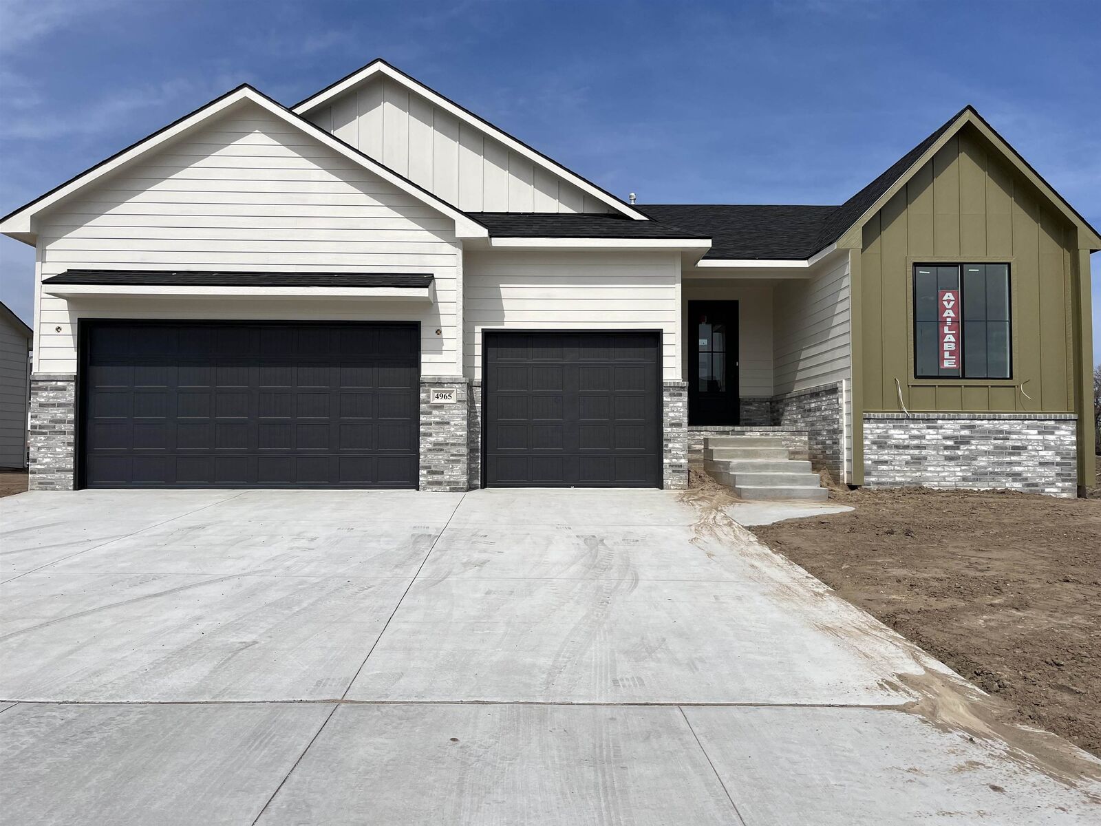 Property Photo:  4965 N Emerald Ct  KS 67101 
