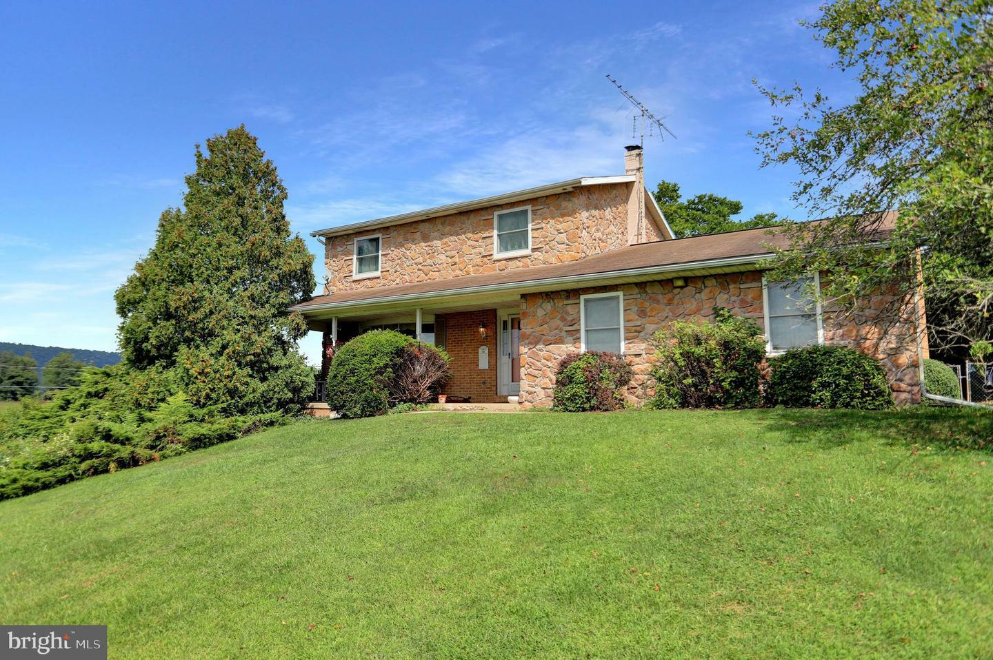 Property Photo:  86 Acker Road  PA 17074 