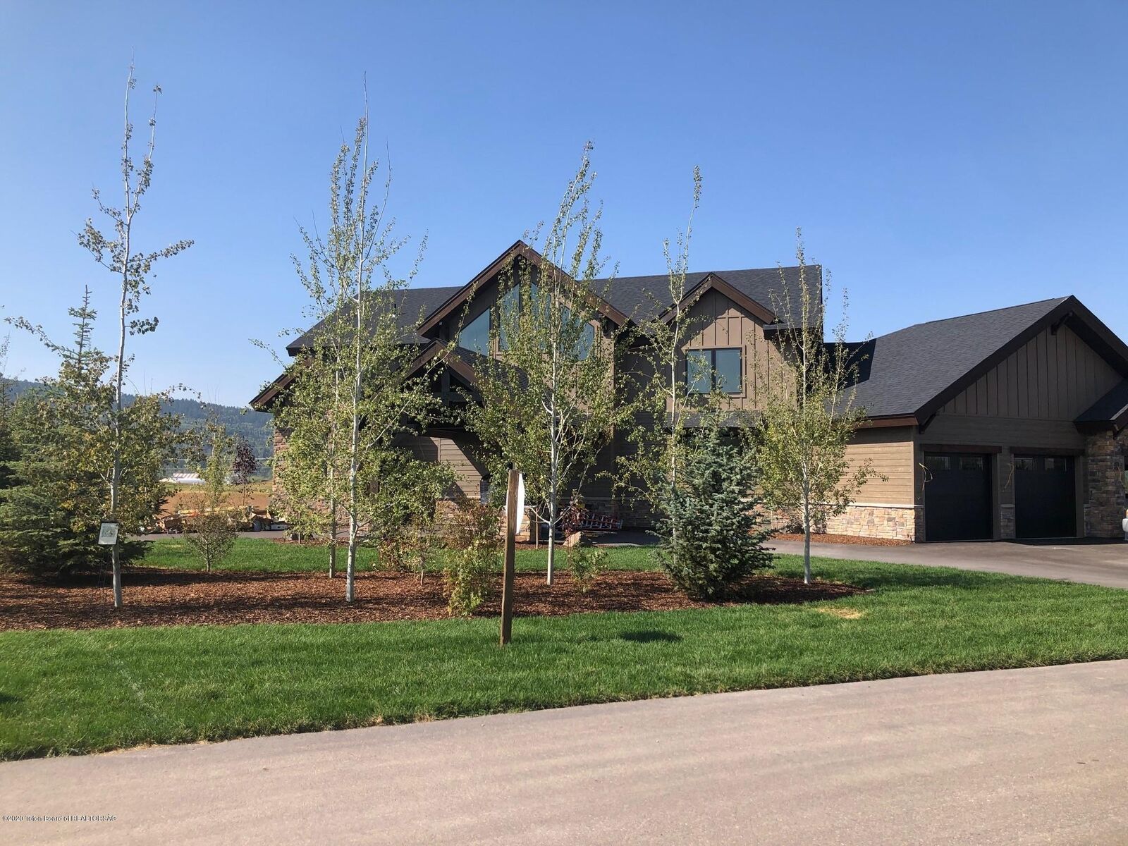 Property Photo:  46 Hastings Drive  ID 83455 