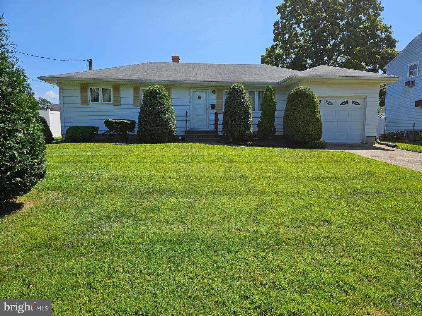 Property Photo:  2250 Yardville Hamilton Square Road  NJ 08690 