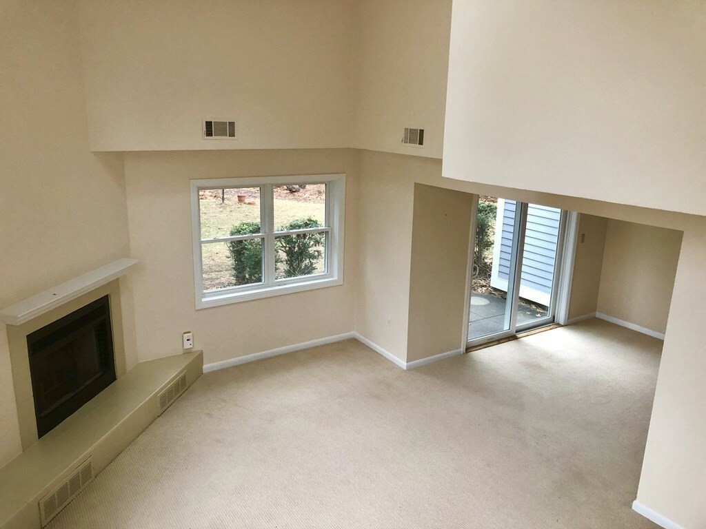 Property Photo: 106 Tuckers Ln 106 MA 02043