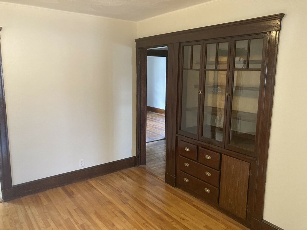 Property Photo: 52 Putnam 52 MA 02472