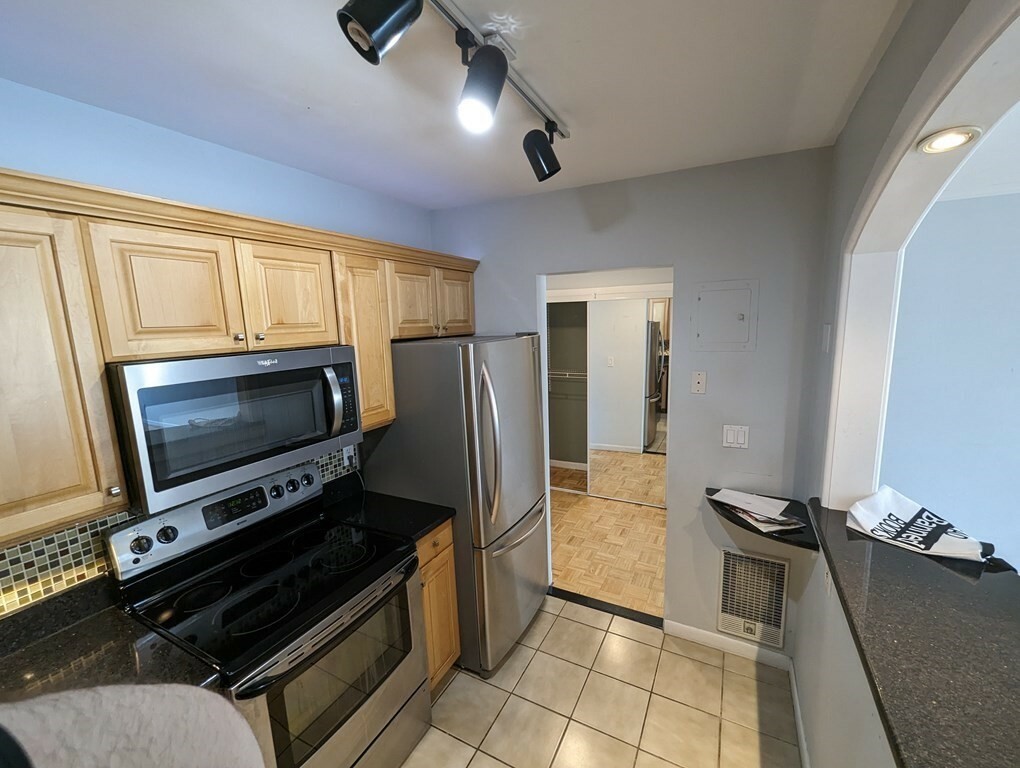 Property Photo:  100 Marion St. 41  MA 02446 