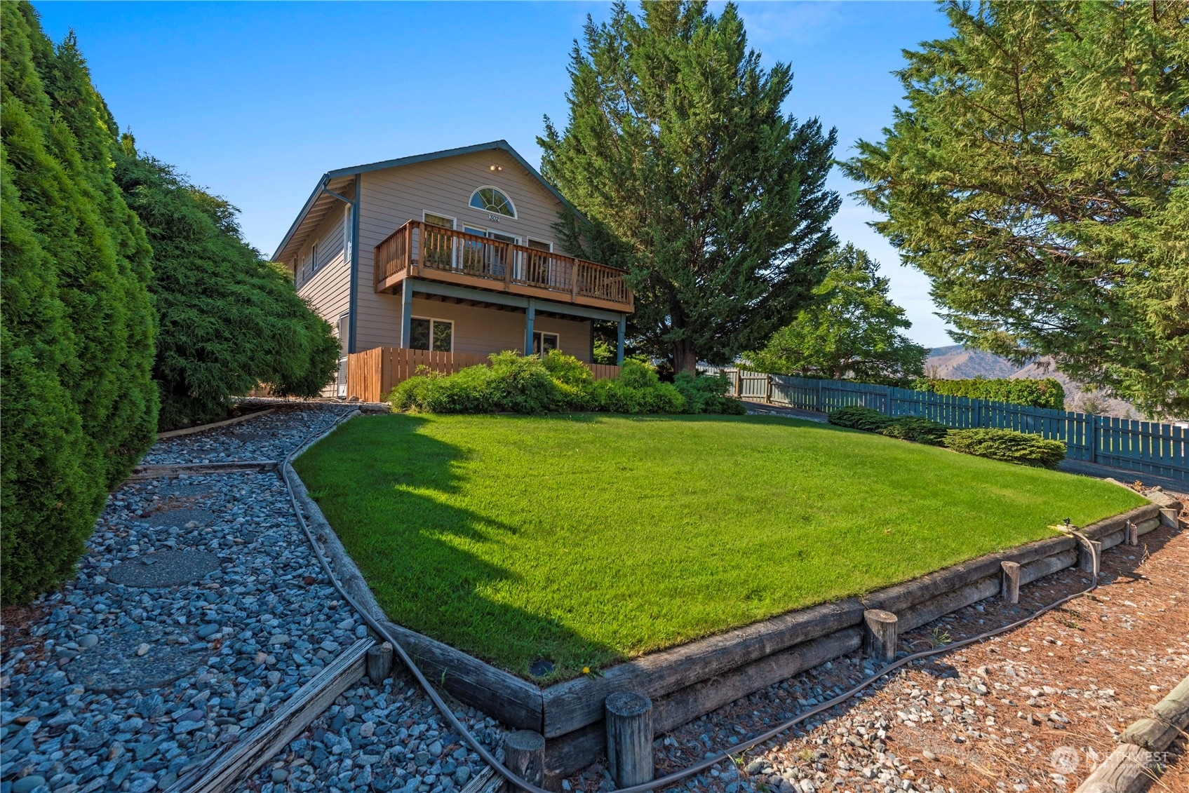 Property Photo:  302 Pine View Drive  WA 98843 