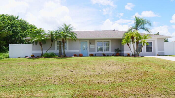 Property Photo:  1326 SW Sultan Drive  FL 34953 