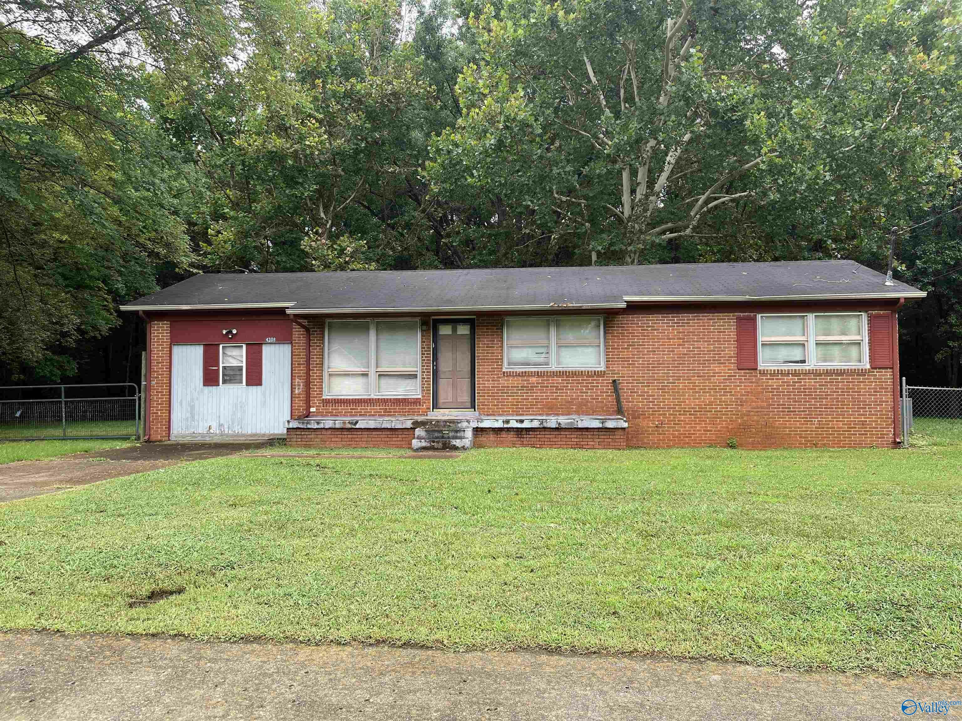 Property Photo:  4308 Barry Street  AL 35810 