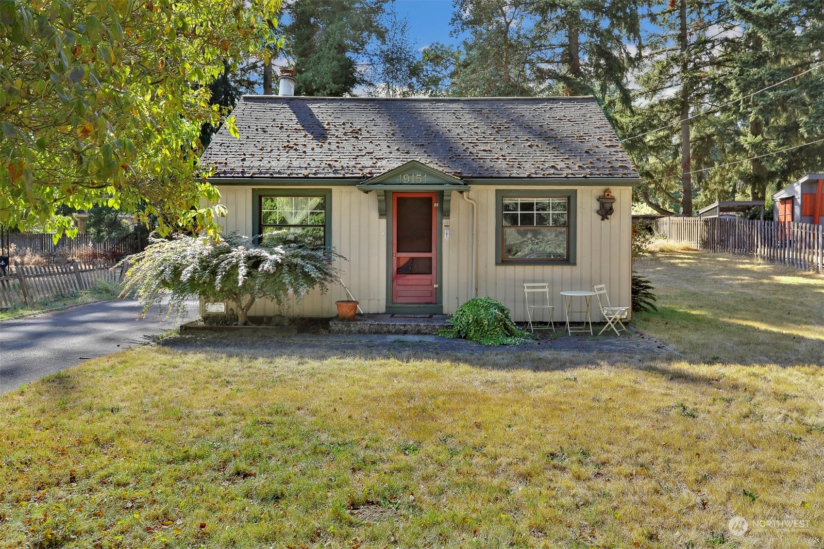 Property Photo:  19151 7th Avenue NE  WA 98155 