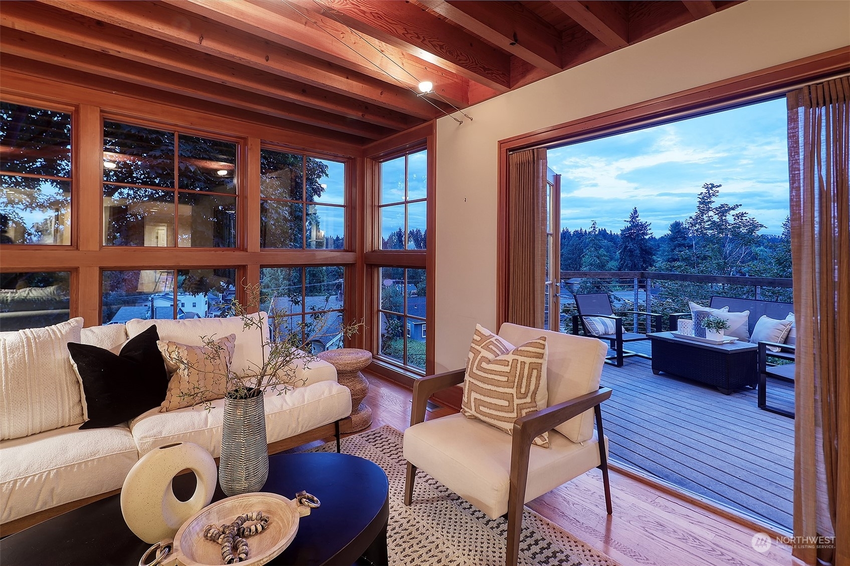 Property Photo: 2036 23rd Avenue E WA 98112
