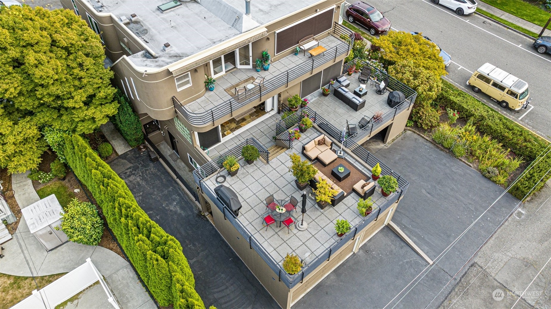 Property Photo: 107 Bell Street 102 WA 98020