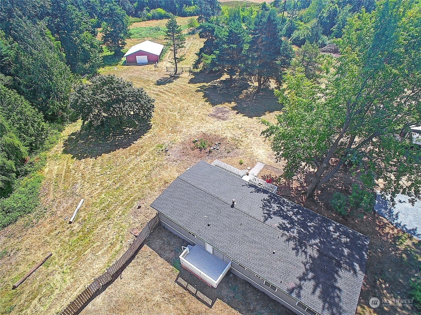 Property Photo:  310 N East Camano Drive  WA 98282 