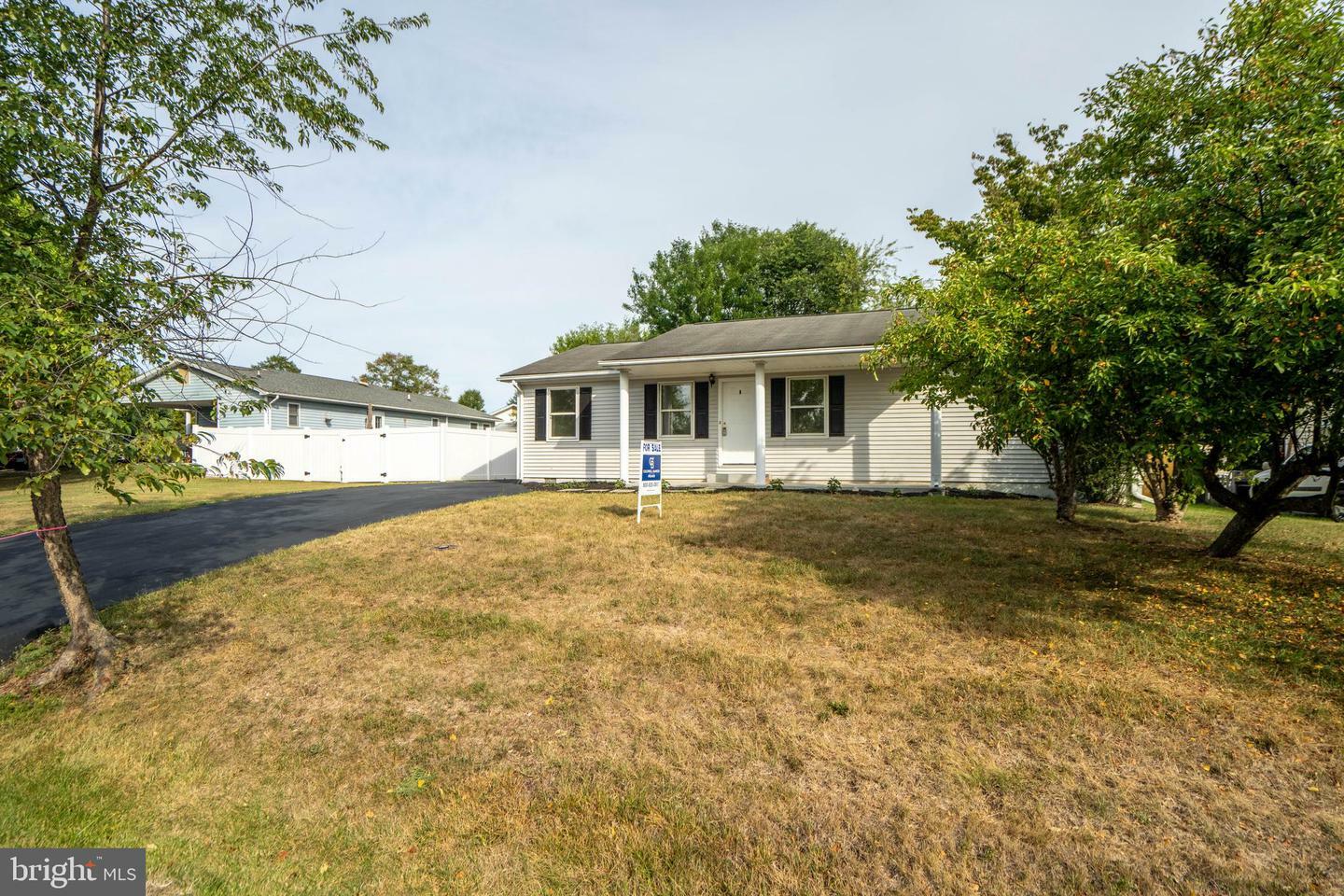 Property Photo:  303 Hackberry Drive  VA 22655 