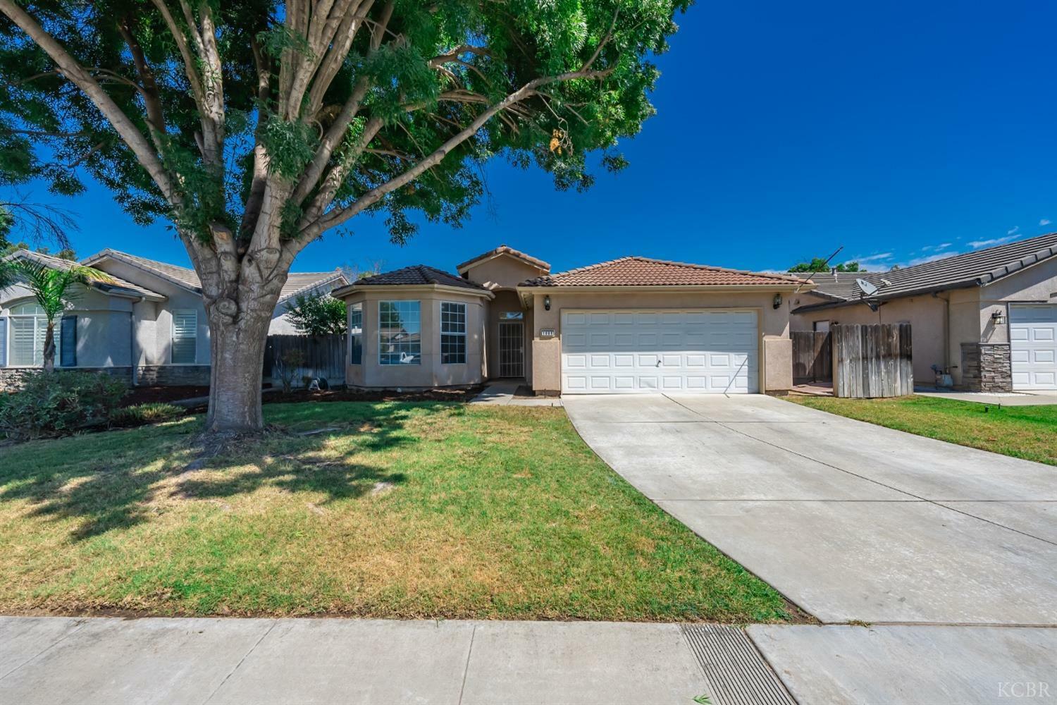 1060 W Pebble Drive  Hanford CA 93230 photo