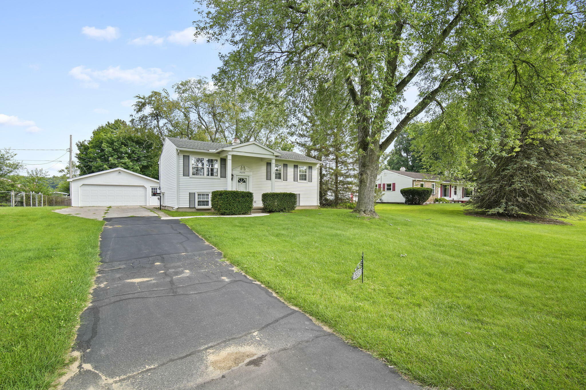 Property Photo:  4053 Cash Drive  MI 49201 